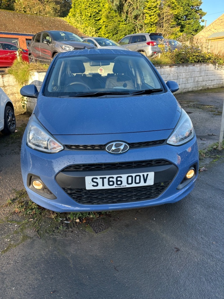 2016 Hyundai i10